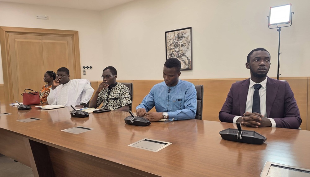 Mouvement des médecins en formation : après leur rencontre avec Patrice Talon, le collectif annonce la reprise des activités