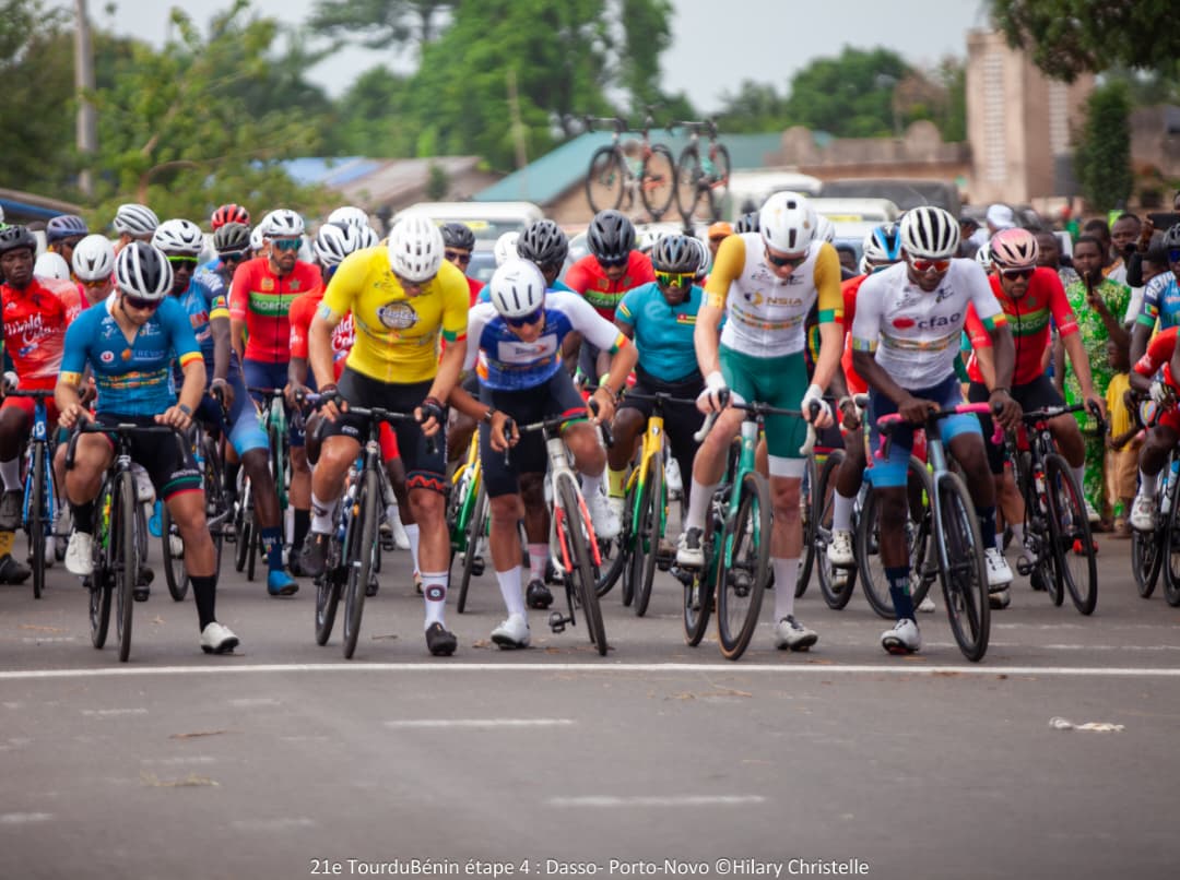 Tour du Bénin 2026 : Mraouni s’impose à Porto-Novo, Belohvosciks reste en tête avant Cotonou