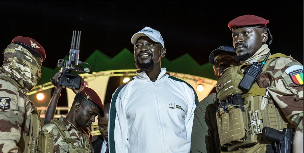 Guinée : Doumbouya déclare la guerre à un adjectif